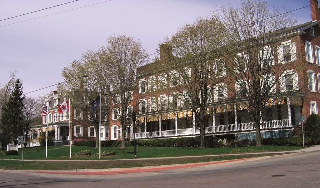 Middlebury Inn Eksteriør bilde
