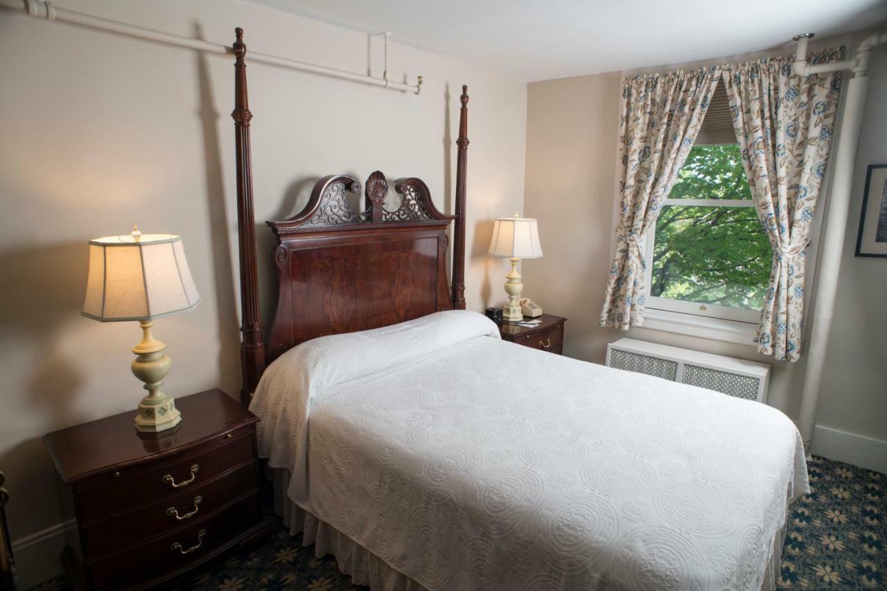 Middlebury Inn Eksteriør bilde