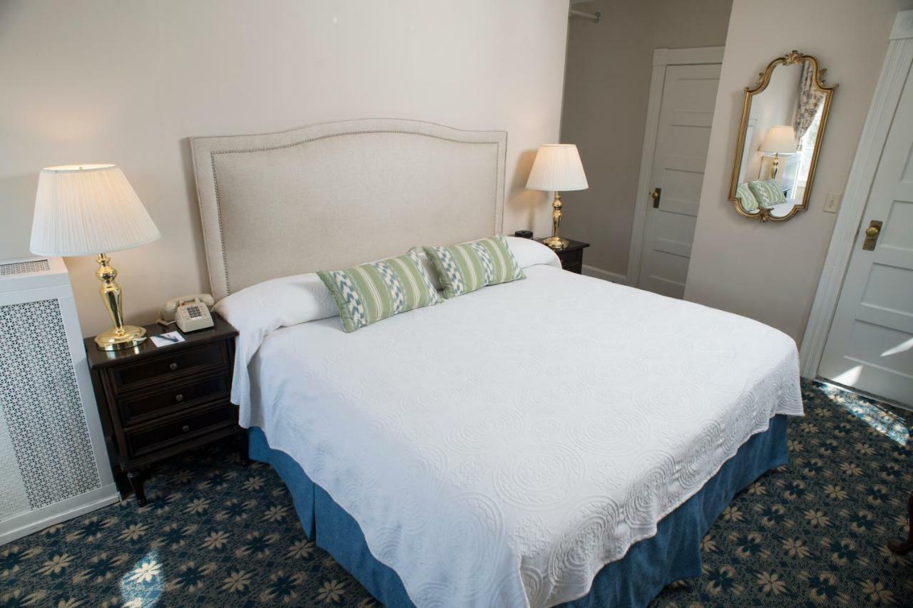Middlebury Inn Eksteriør bilde