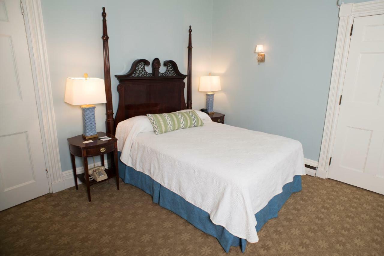 Middlebury Inn Eksteriør bilde
